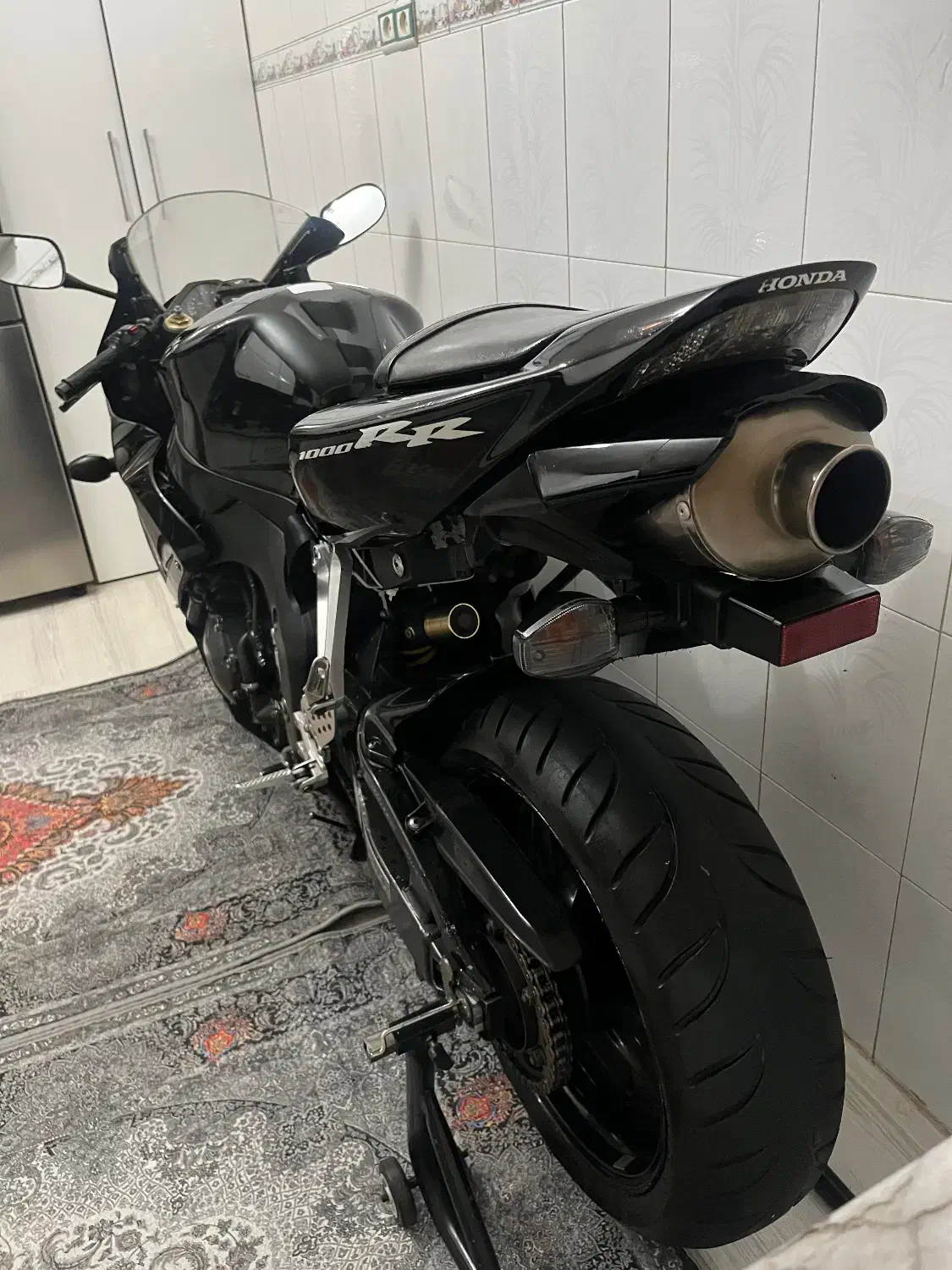 cbr1000|موتورسیکلت|اسلام‌شهر, شهرک جانبازان|دیوار