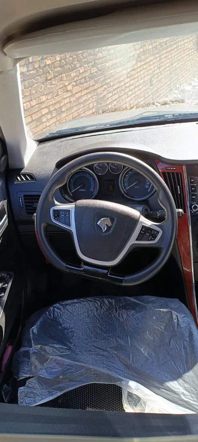 دنا پلاس شش دنده ۱۴۰۳|خودرو سواری و وانت|خمینی‌شهر, |دیوار