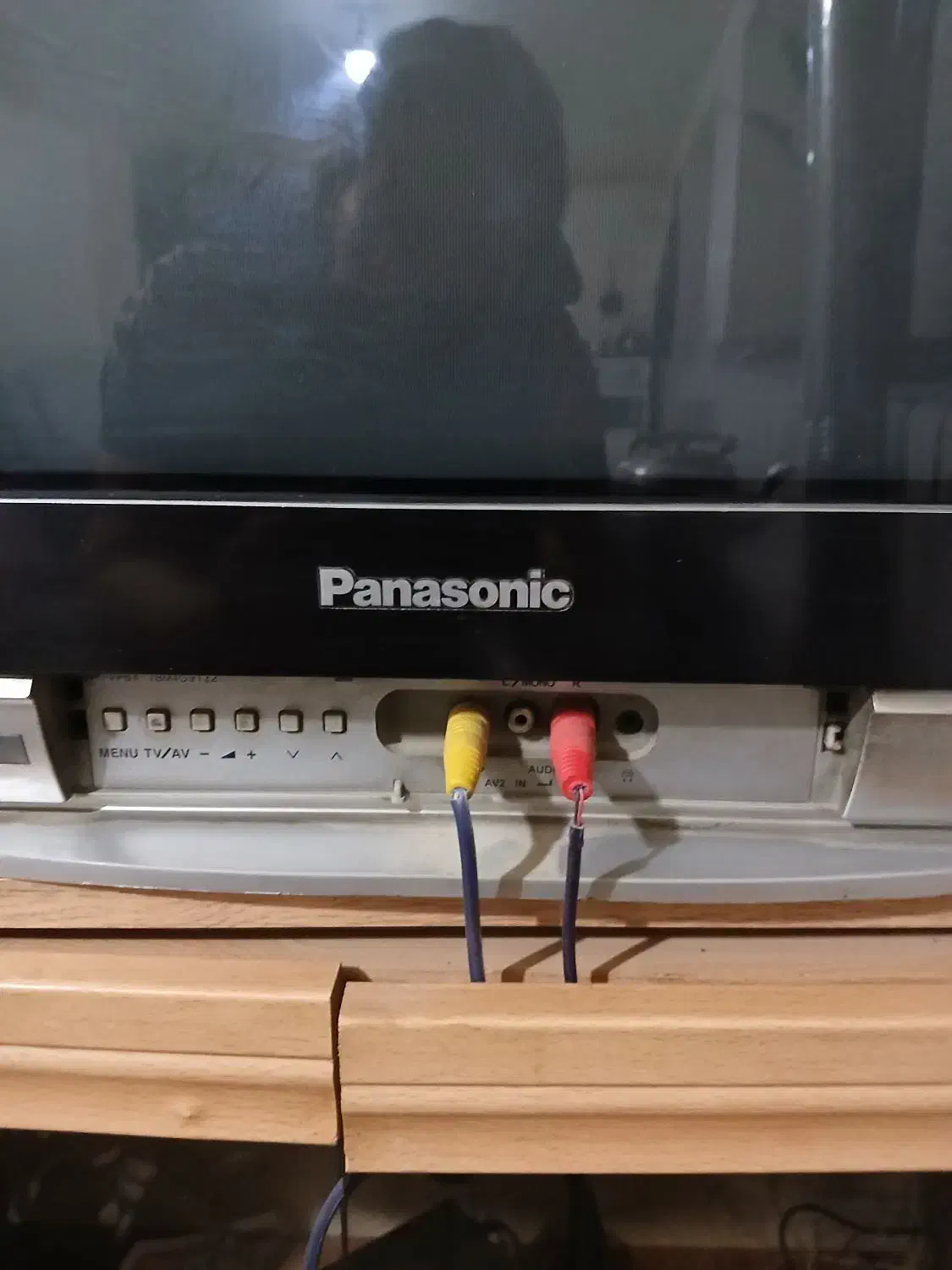 یک دستگاه تلویزیون فروشی|تلویزیون و پروژکتور|اراک, |دیوار