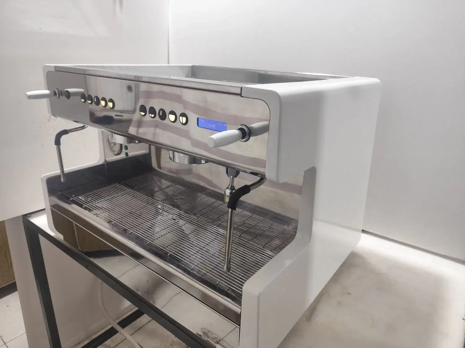 دستگاه قهوه ساز صنعتی|سماور، چایساز، قهوهساز|بروجن, |دیوار