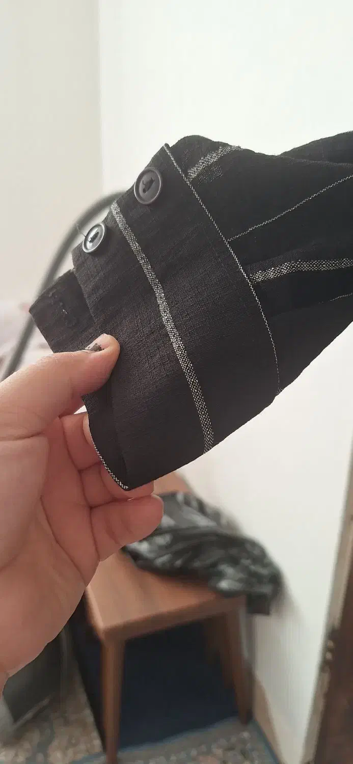 مانتو مشکی در حد|لباس|قم, قلعه کامکار|دیوار