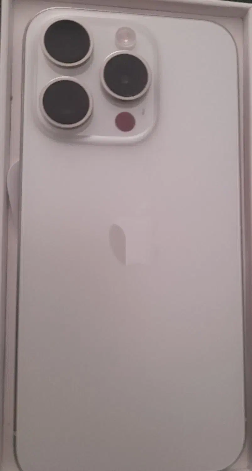اپل iPhone 15 Pro با حافظهٔ ۲۵۶ گیگابایت|موبایل|تهران, دروازه شمیران|دیوار