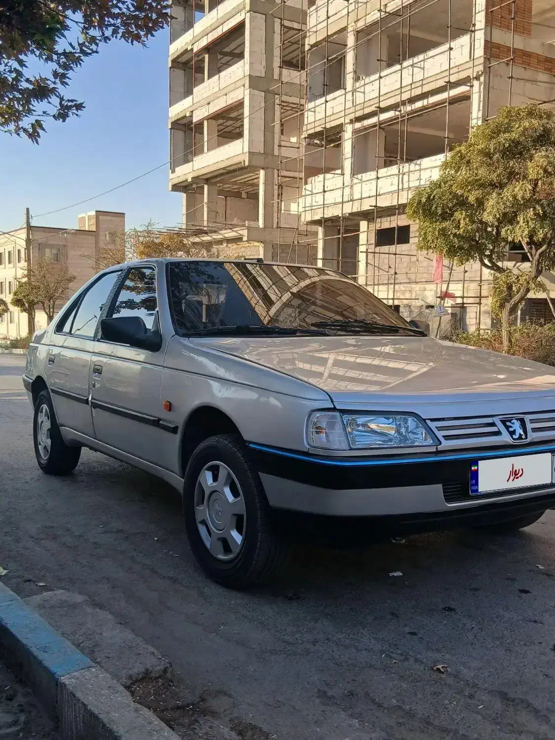 پژو ۴۰۵|خودرو سواری و وانت|همدان, |دیوار