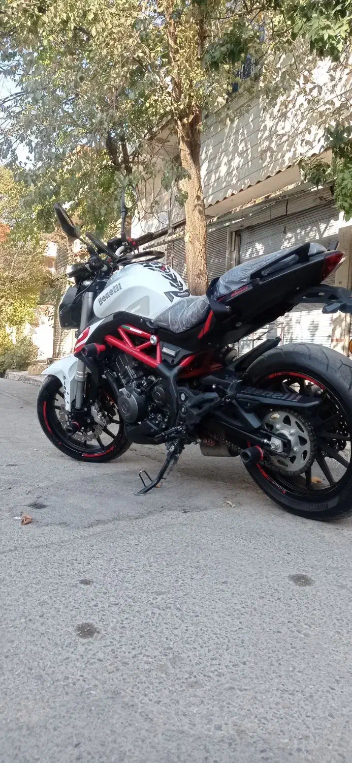 موتور بنلی 300 نیو فیس|موتورسیکلت|خرمآباد, |دیوار