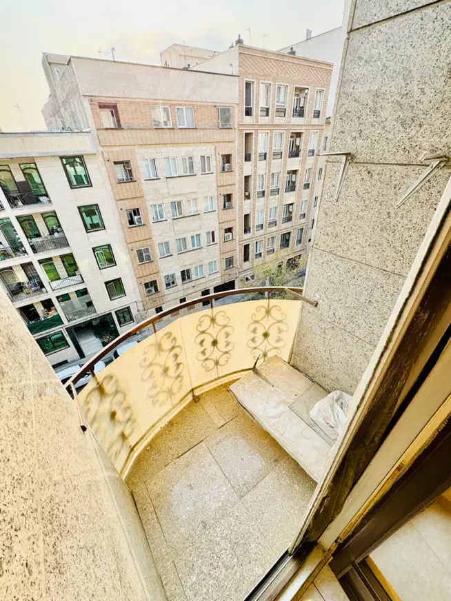 75متر * 2خواب *رو به آفتاب *خوش نقشه *تبدیل تا رهن