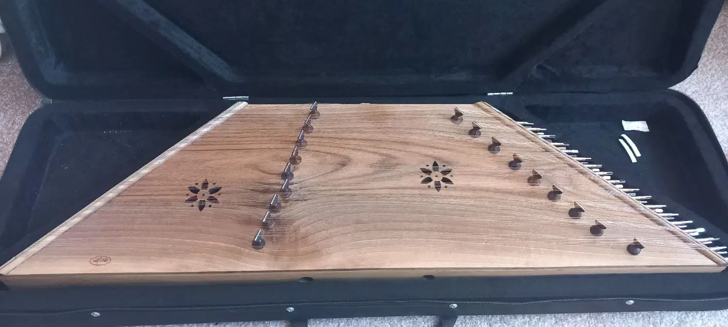 سنتور|سازهای سنتی|قم, باجک دو|دیوار