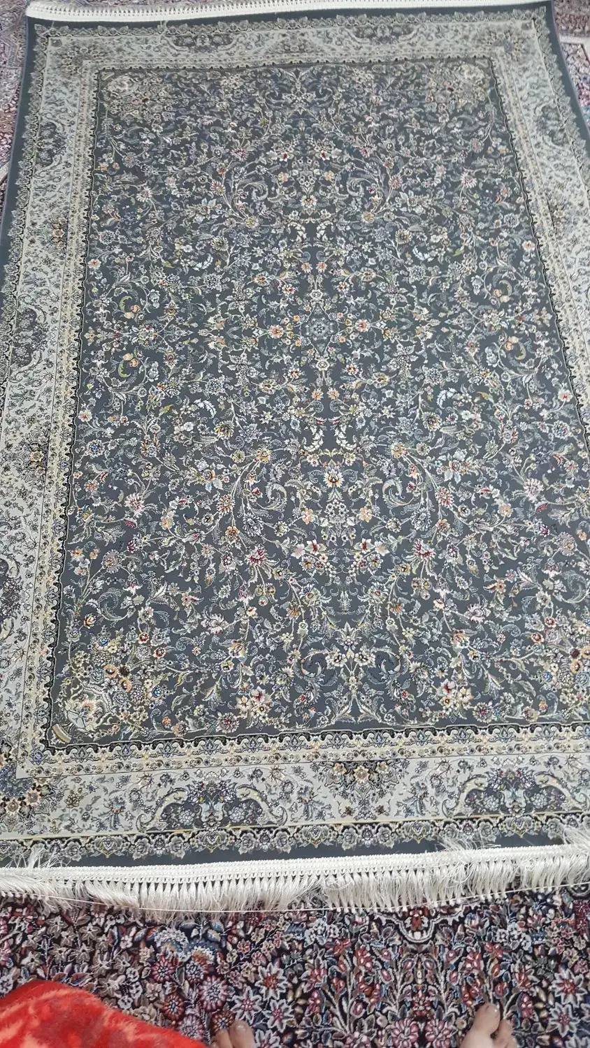 با سلام یک عدد ۴ متری 100 شانه 300 تراکم|فرش|نسیمشهر, |دیوار