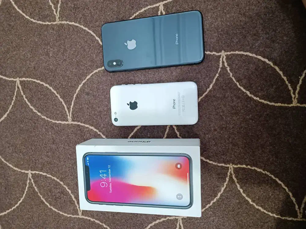 ایفونx و ایفون۵ سی درحد خشک|موبایل|بندرعباس, |دیوار