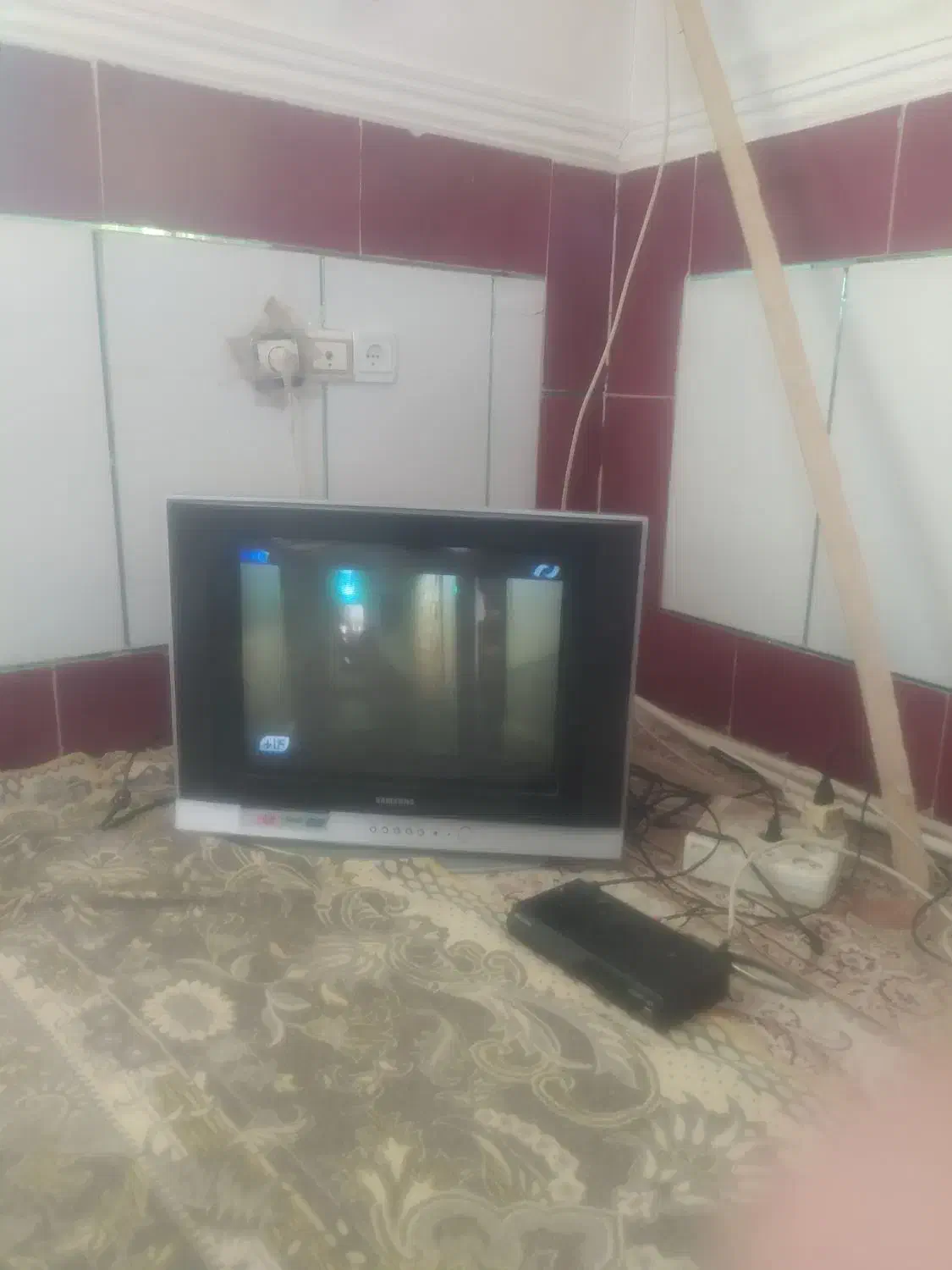 تلویزیون 21 اینچ|تلویزیون و پروژکتور|نورآباد, |دیوار