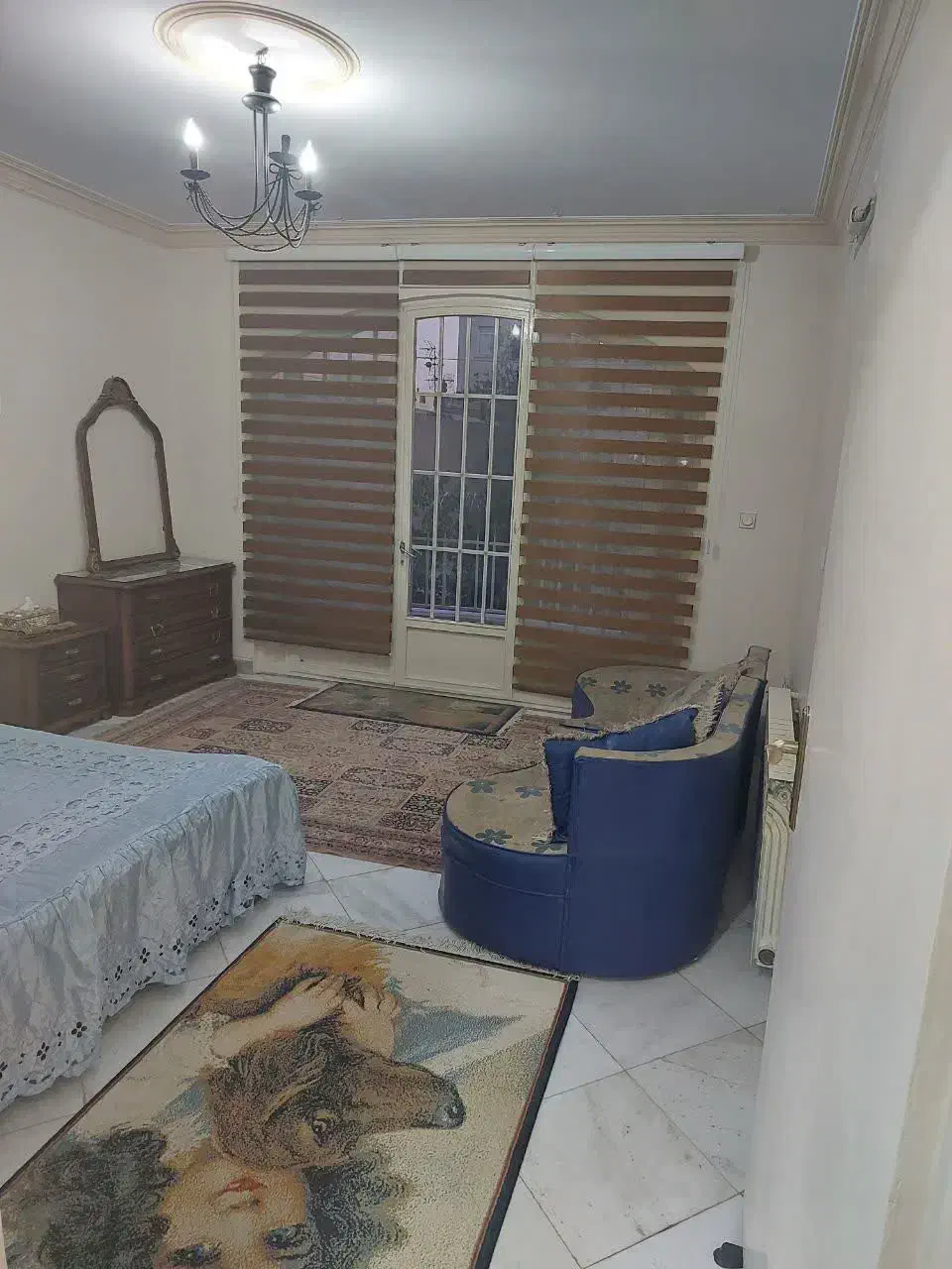 رهن و اجاره ۲۱۰متری۳خوابه فول امکانات ویلایی