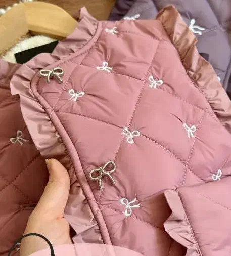 پافر و کاپشن دخترانه ۴،۵ساله|کفش و لباس بچه|کاشان, ولی سلطان|دیوار