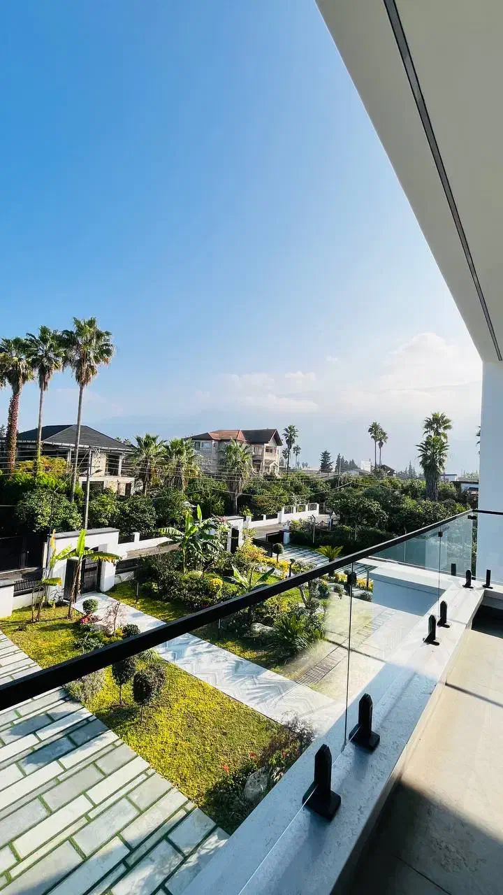 ویلای ۵۵۰متری ۴ خوابه با استخر تو روف ساحلی نوشهر|فروش خانه و ویلا|نوشهر, |دیوار