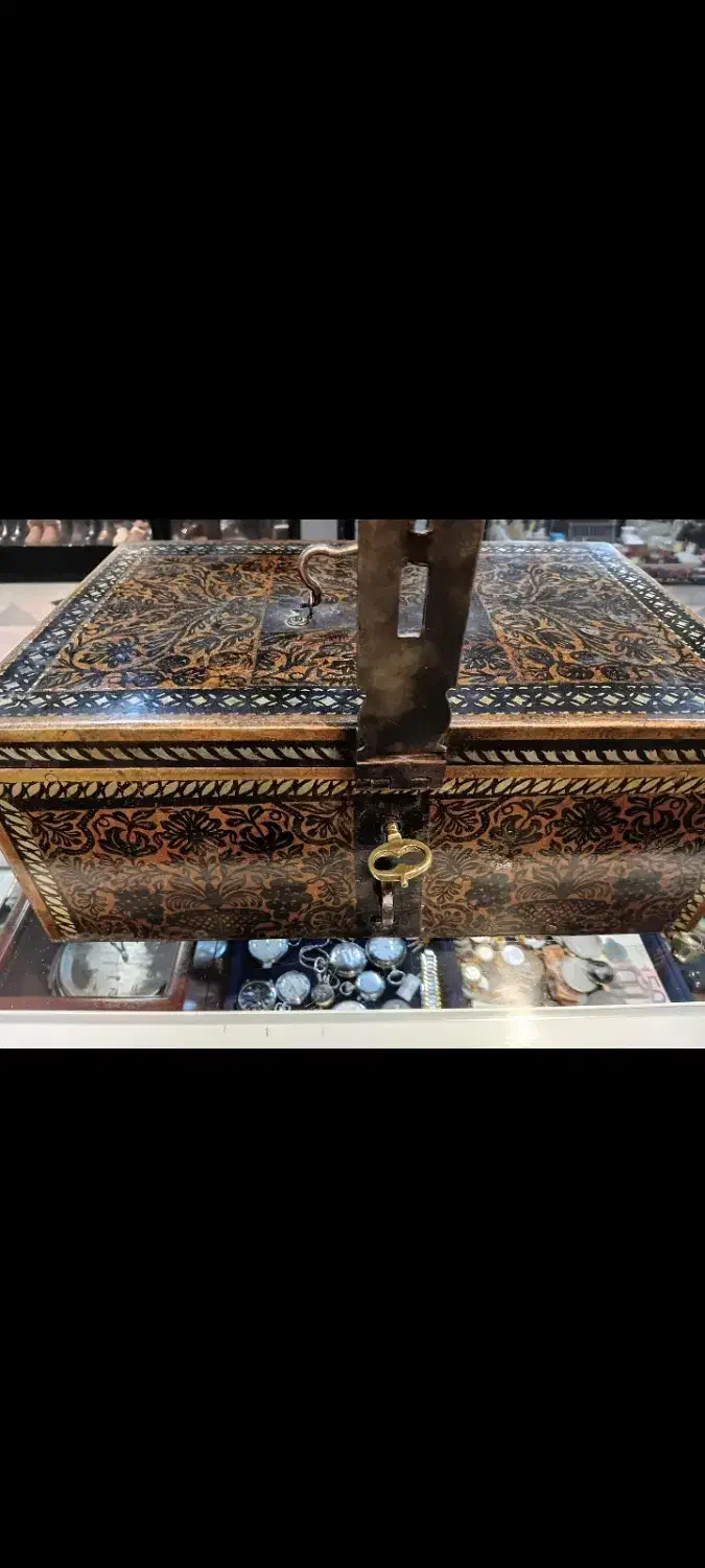 صندوق روسی صدساله ساله بکر تمام فابریک|کلکسیون اشیاء عتیقه|تهران, ایوانک|دیوار