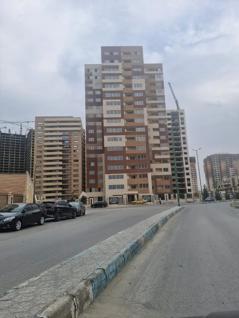 آپارتمان ۱۸۵ متری شرکت نفت ۴ خواب|فروش آپارتمان|اصفهان, کوی شهید کشوری|دیوار