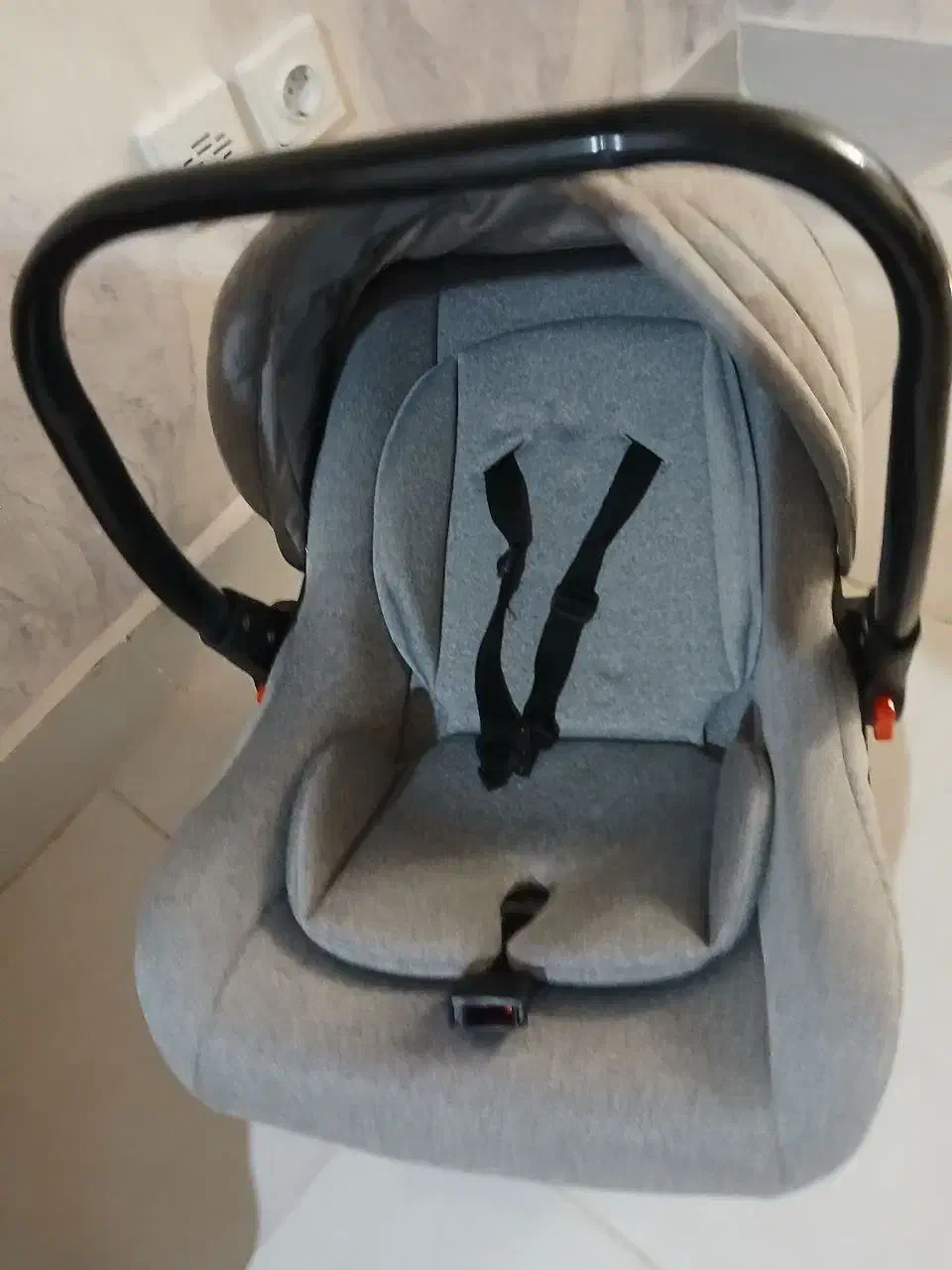 کریر|تخت و صندلی بچه|اردبیل, |دیوار