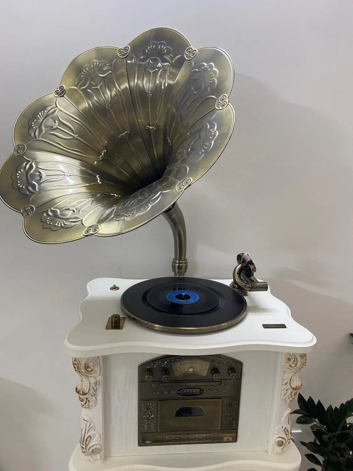 گرامافون مبله شیپور فلزی برند لاکچری|سیستم صوتی خانگی|آمل, |دیوار