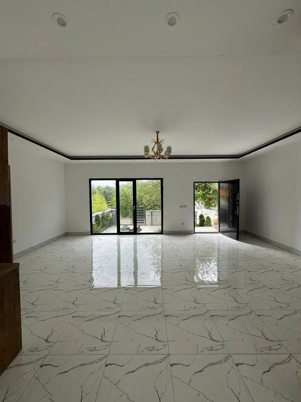 فقط۲/۸۰۰مدارک ملک کامل بافت۲۵۰م شهرکی بالادست جاده|فروش خانه و ویلا|آمل, |دیوار