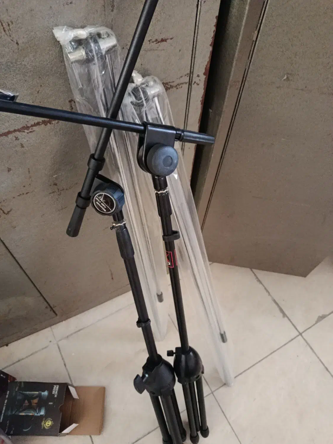 پایه میکروفون حرفه ای و پایه باند و پایه دوربین|آلات موسیقی|تهران, افسریه شمالی|دیوار