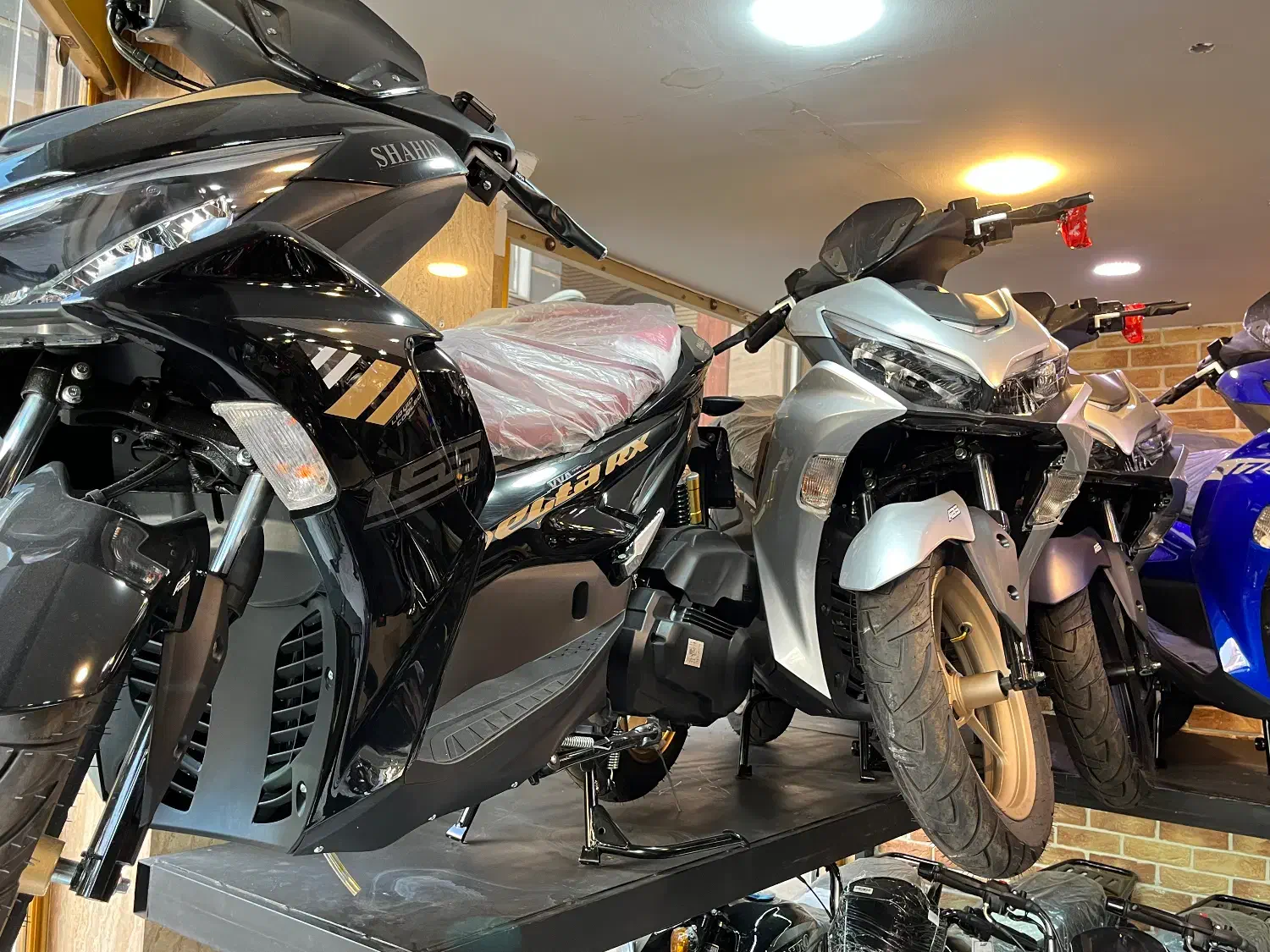 ایروکس با یک برگ چک و سفته|موتورسیکلت|تهران, سلسبیل جنوبی|دیوار