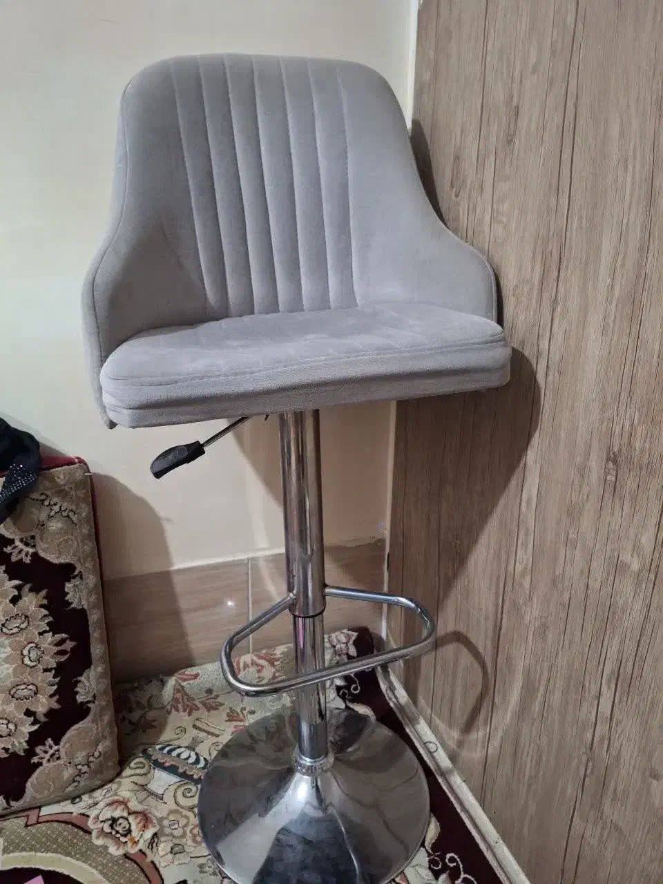 صندلی جک داره چرخشی|مبلمان اداری|قم, چهل درخت‎|دیوار