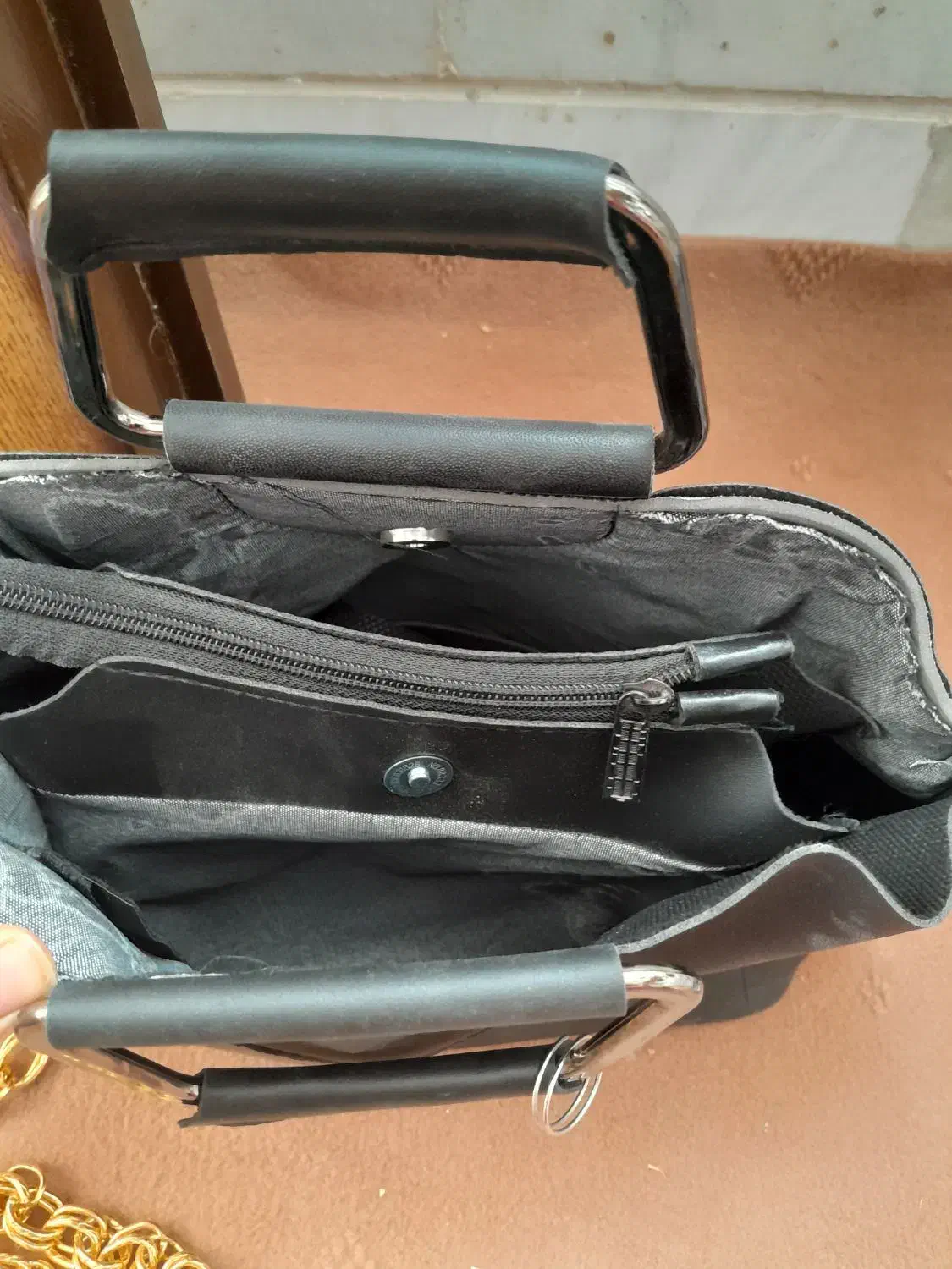 کیف وکفش|کیف، کفش، کمربند|میبد, |دیوار