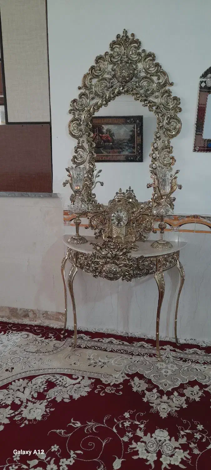 آئینه وشمدانی|آینه|اقبالیه, |دیوار