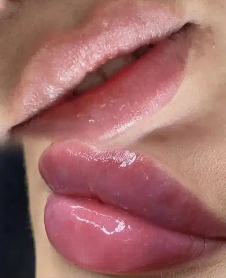 نیازمند مدل فوری ژل لب تکنیک M/خ اردیبهشت|خدمات آرایشگری و زیبایی|اصفهان, خلجا|دیوار