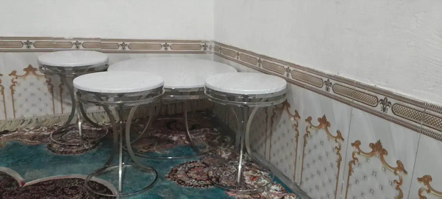گلمیز ومیز وسط|مبلمان خانگی و میز عسلی|شیراز, بید زرد|دیوار