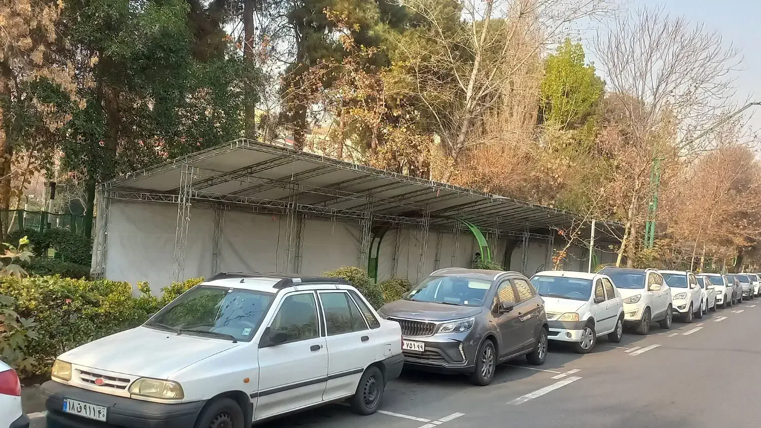 اجاره اسپیس فریم،قاب بنر،استیج،داربست چادر|خدمات پذیرایی، مراسم|تهران, فلسطین (میدان انقلاب)|دیوار