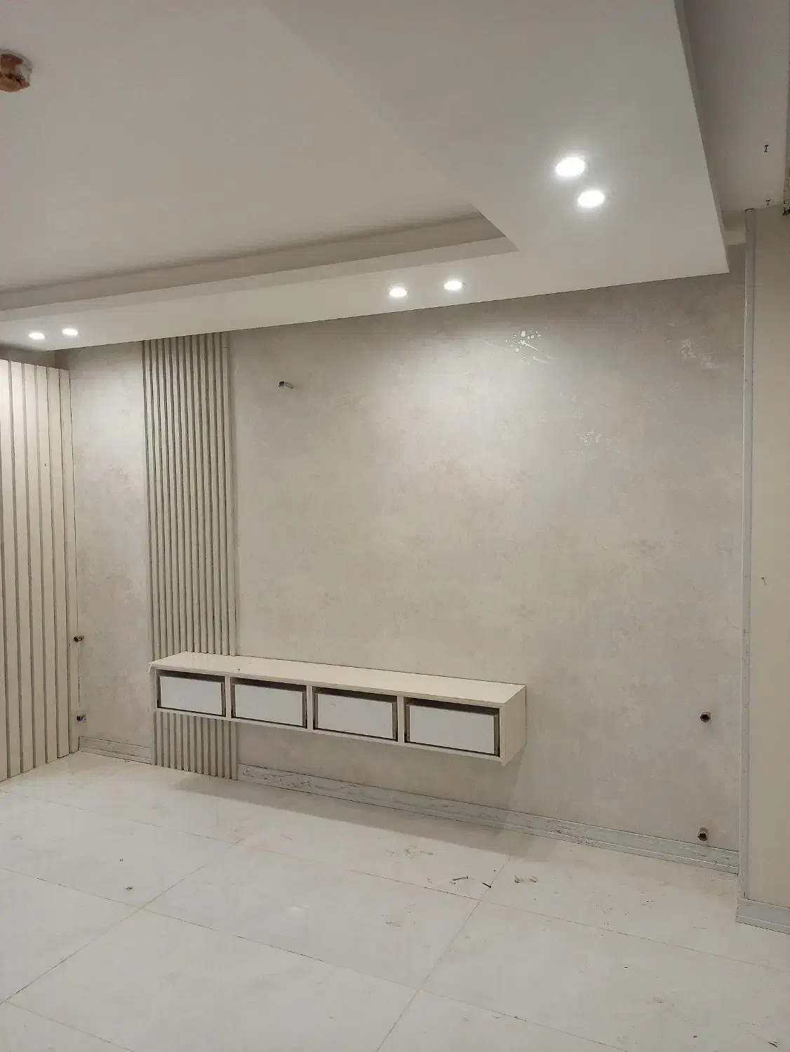 نصب و تعمیر انواع کاغذ دیواری با ضمانت ۵ ساله|خدمات پیشه و مهارت|اصفهان, جلفا|دیوار