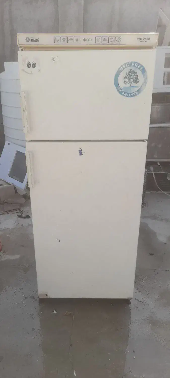 یخچال فیلور|یخچال و فریزر|خمیر, |دیوار