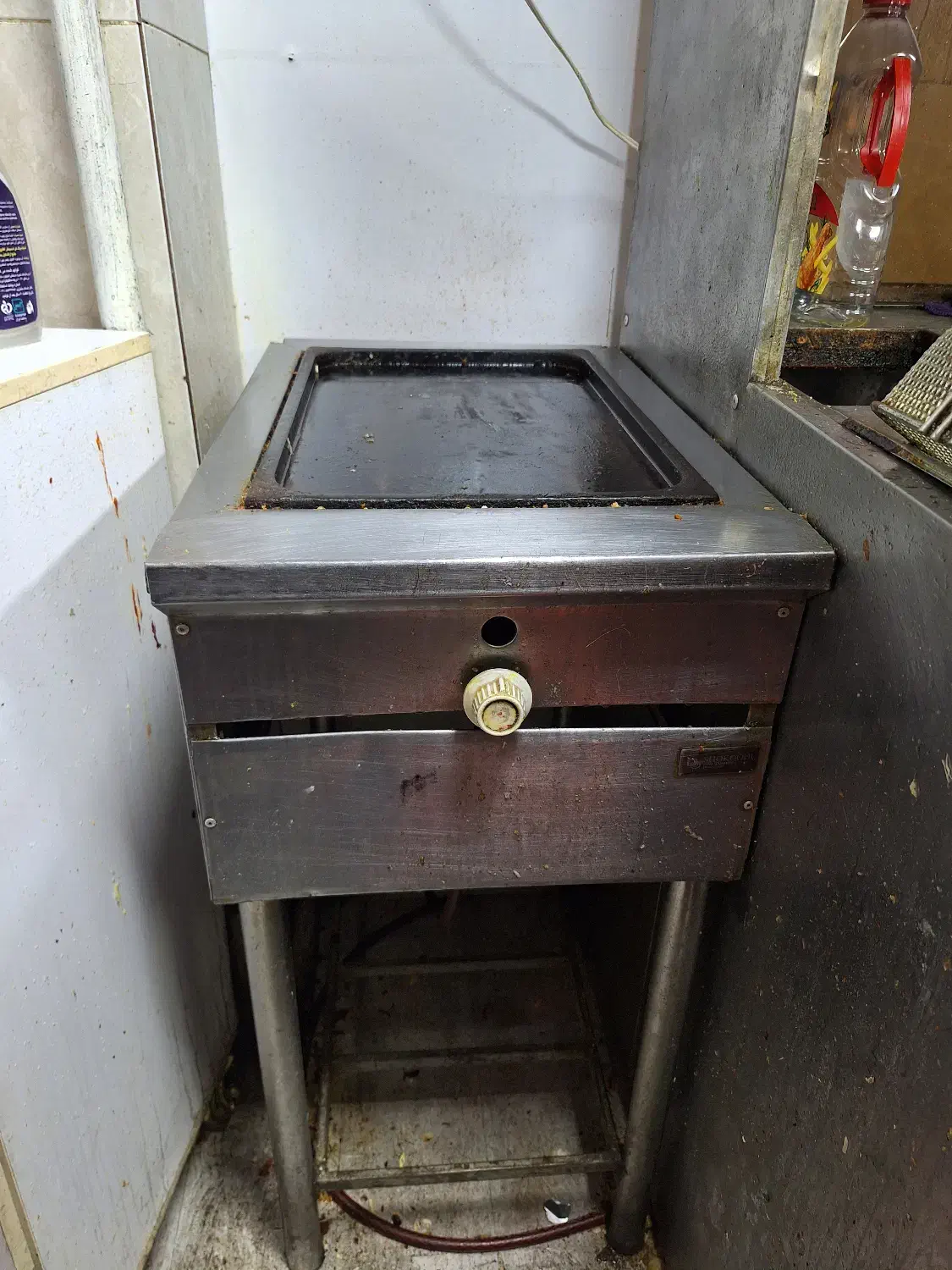 فر سرخ کن فلافل و گریل|کافیشاپ و رستوران|محلات, |دیوار