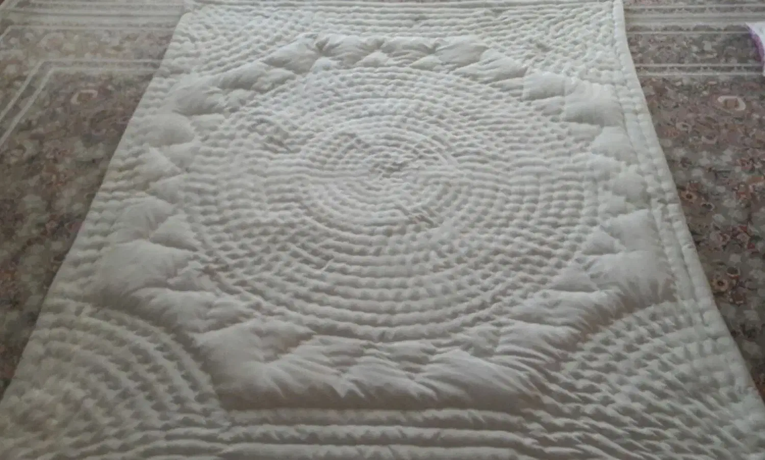 دوخت لحاف و تشک پذیرا هستیم|رختخواب، بالش، پتو|اردبیل, |دیوار