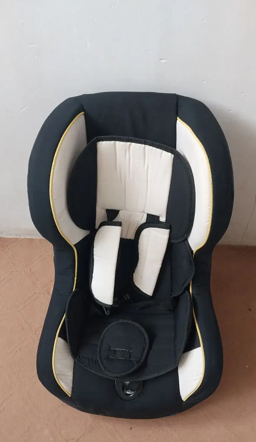 صندلی ماشین|تخت و صندلی بچه|قم, ولیعصر|دیوار