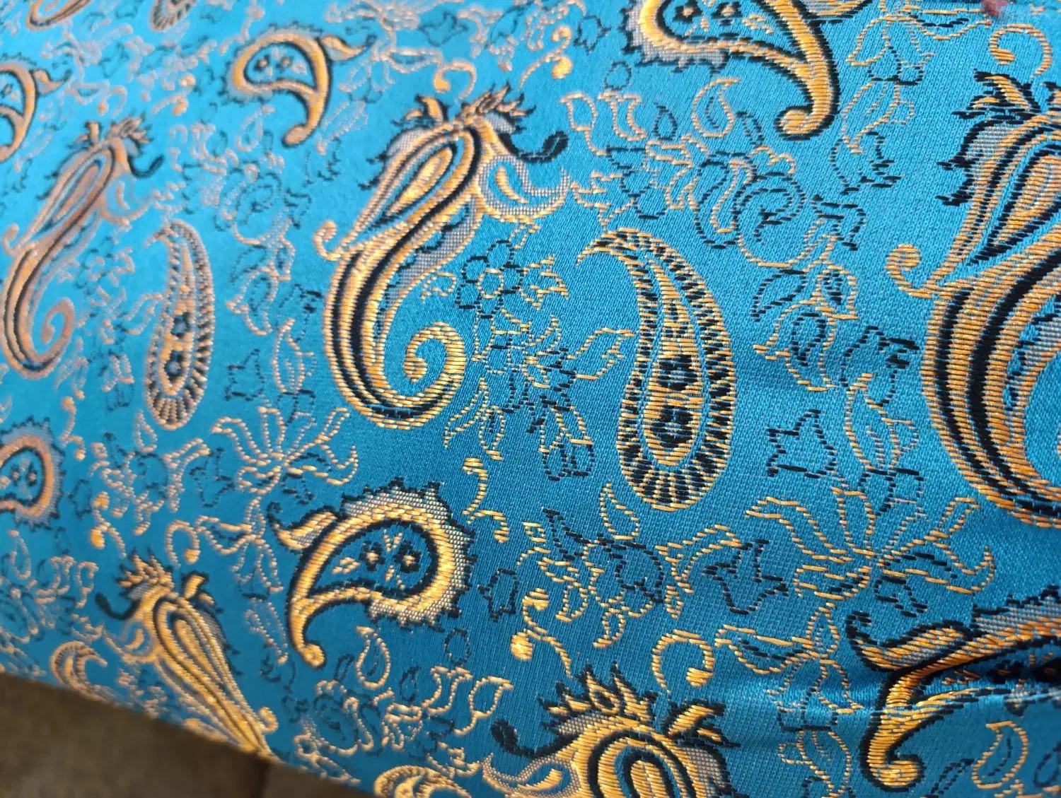 بالشت لوله ای|رختخواب، بالش، پتو|رضوانشهر, |دیوار