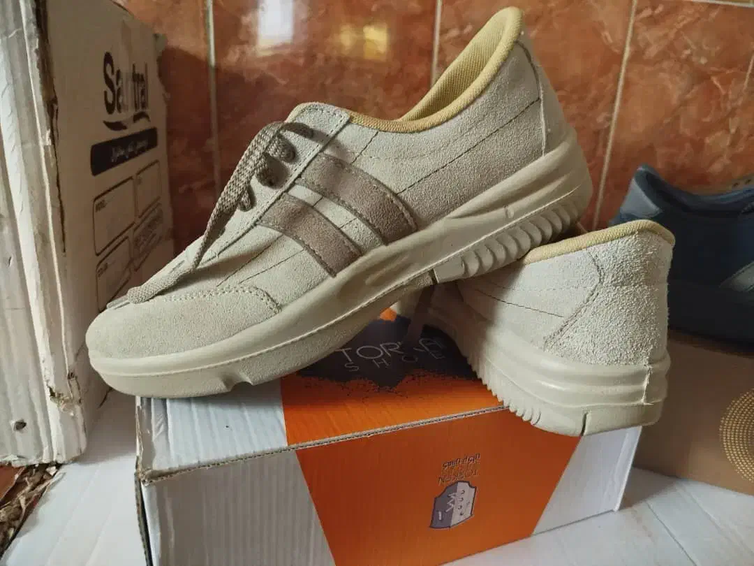 کار وپیاده روی|کیف، کفش، کمربند|دهدشت, |دیوار