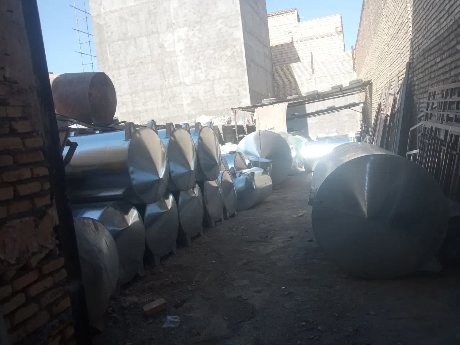 خرید و فروش انواع تانکر|مصالح و تجهیزات ساختمان|مشهد, توس (بلوار توس)|دیوار