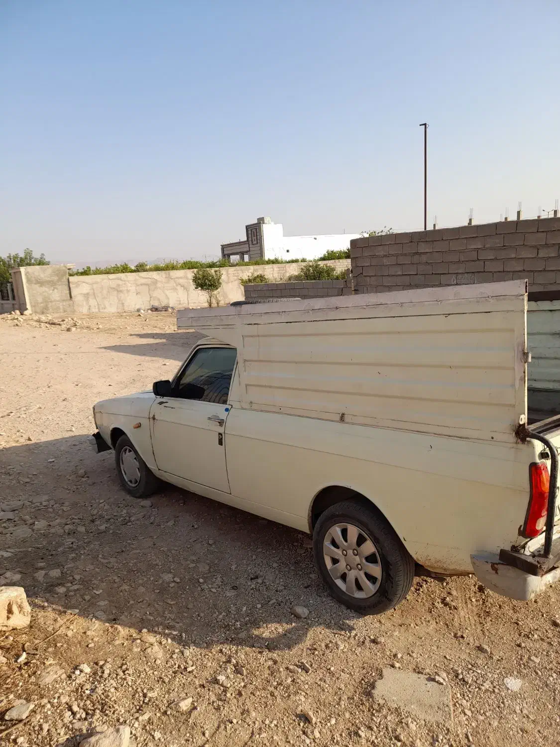 وانت پیکان|خودرو سواری و وانت|اندیکا, |دیوار