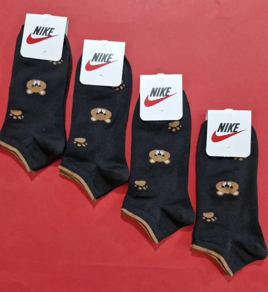 جوراب عمده|لباس|بازرگان, |دیوار