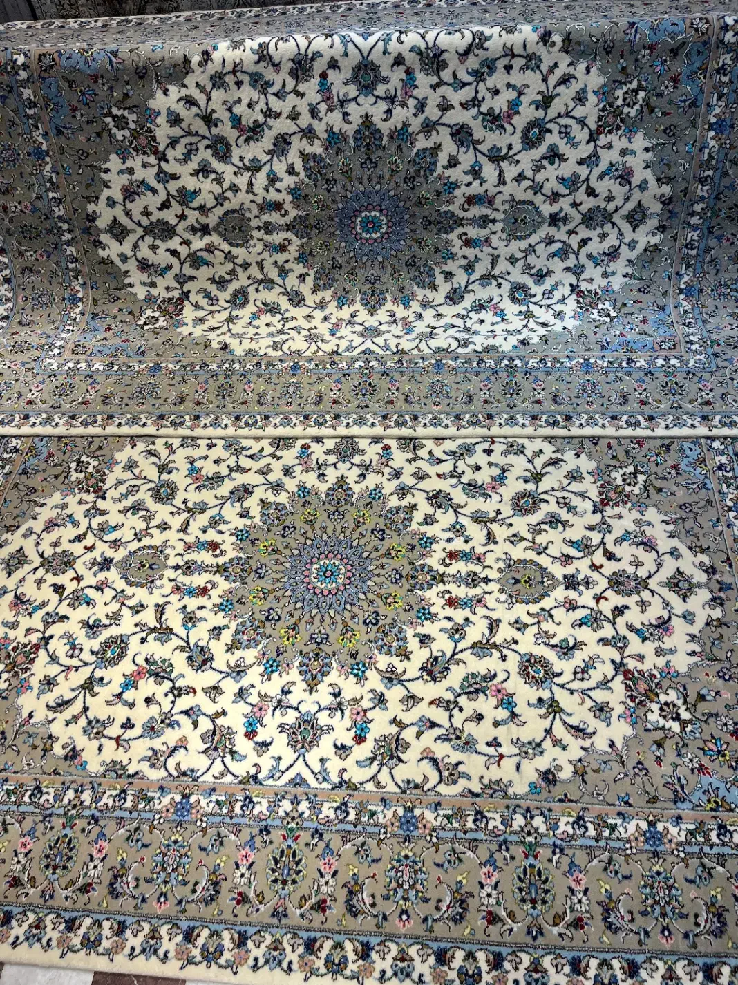 فرش دستباف جفت۶متری کرم کاشان گل ابریشم دستبافت|فرش|تهران, مولوی|دیوار