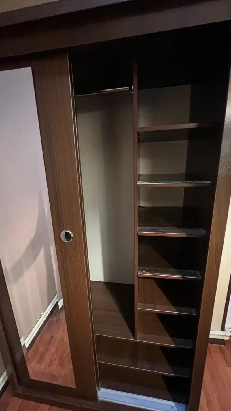 کمد، درب کشویی با آینه، دو کشو و ۸ طبقه|تخت و سرویس خواب|تهران, ارم|دیوار