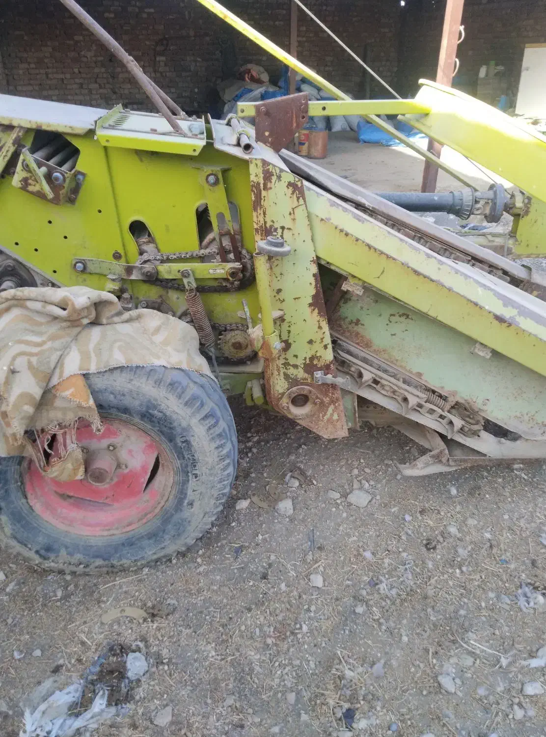 چاپر ذرت علوفه|عمده‌فروشی|مرودشت, مسجد رسول‎|دیوار