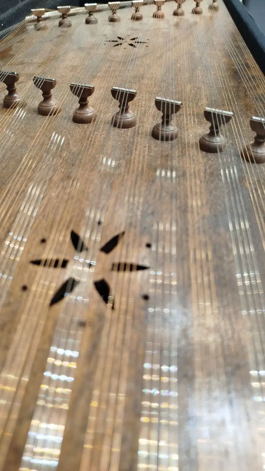 سنتور دو مهر. صادقی|سازهای سنتی|خمینی‌شهر, |دیوار