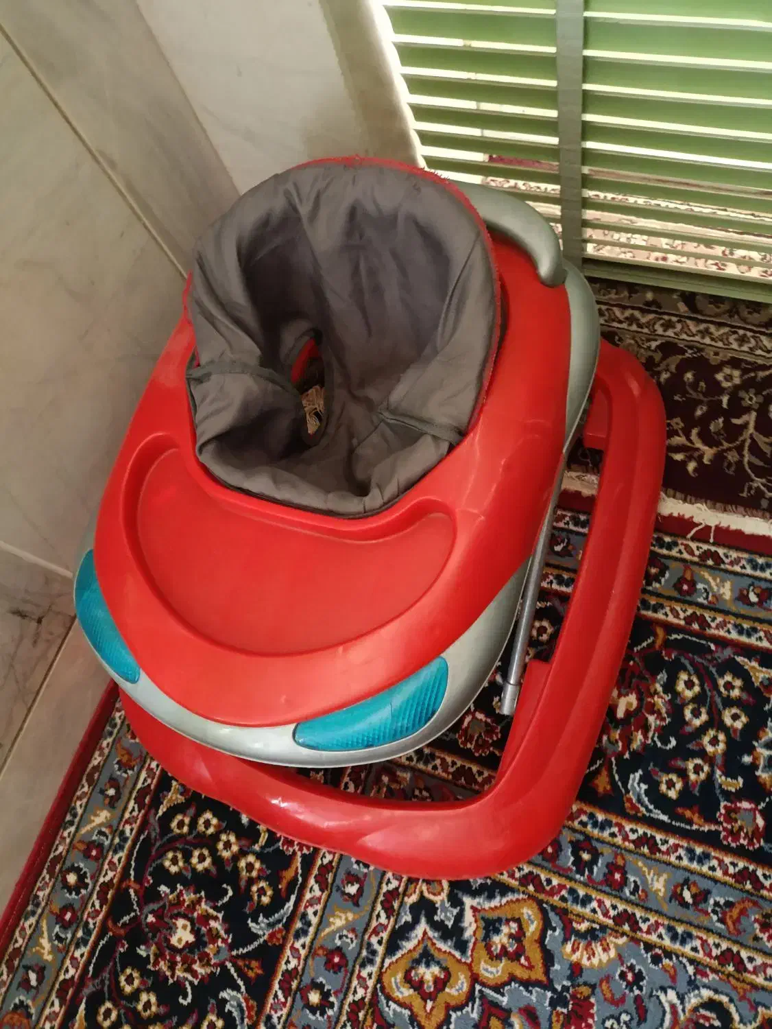 روروک فارسان|کالسکه و لوازم جانبی|فارسان, |دیوار