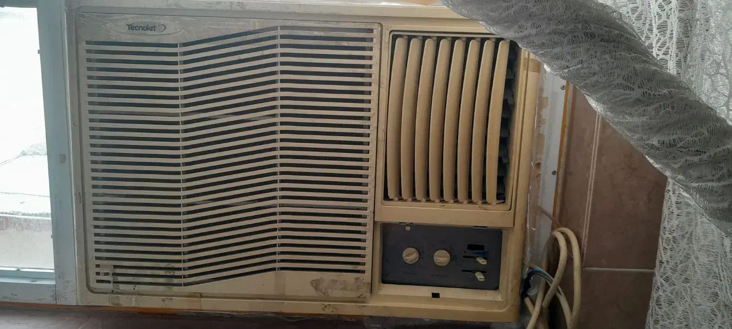 کولر گازی پنجره ای ایتالیایی|کولر گازی و فن‌کوئل|رشت, انصاری|دیوار