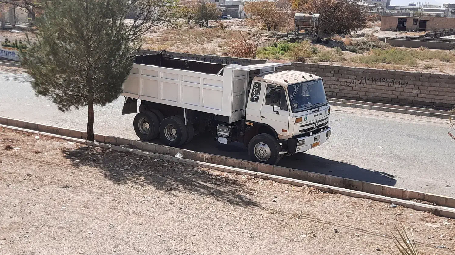 کامیون دهچرخ فابریک دانگ فنگ تی ۳۰۰|خودرو سنگین|سیرجان, |دیوار