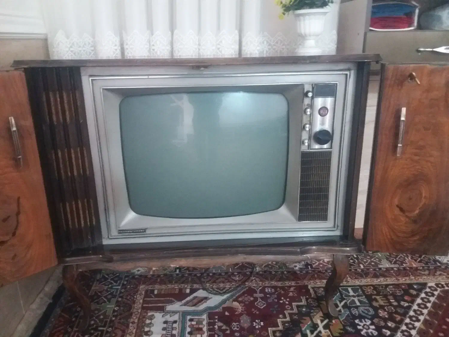 رادیو لامپی|کلکسیون اشیاء عتیقه|اهرم, |دیوار