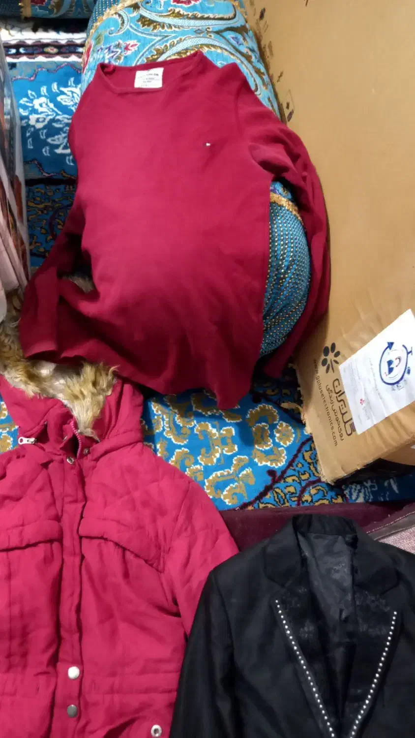 یک گونه لباس بچگانه خارجی|کفش و لباس بچه|ایرانشهر, |دیوار