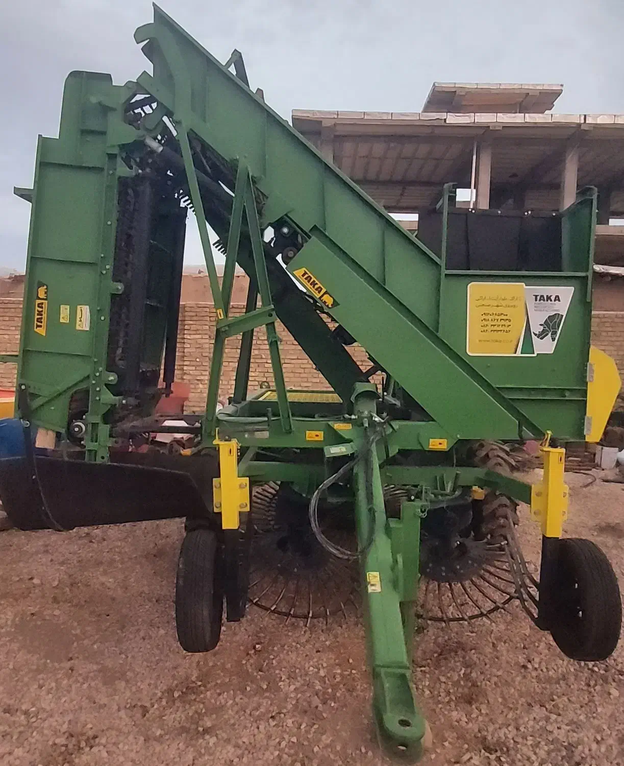 تراکتور.بارکن چغندر|خودرو سنگین|ماهیدشت, |دیوار