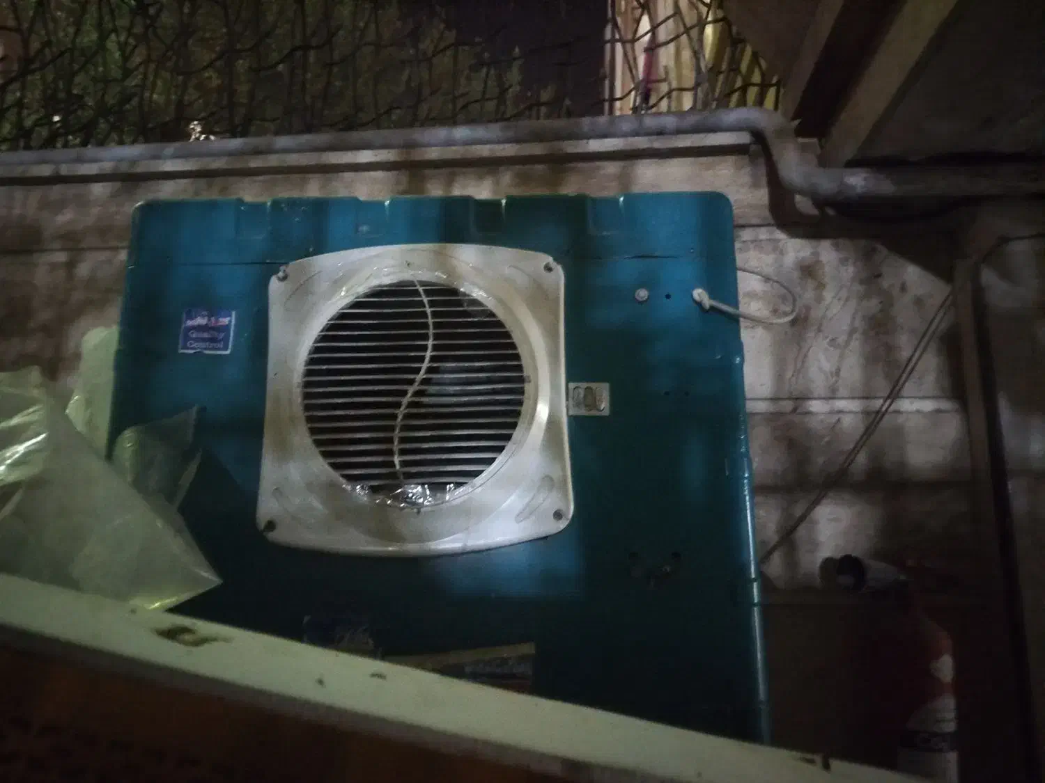 کولر کوچک|کولر آبی|باقرشهر, |دیوار